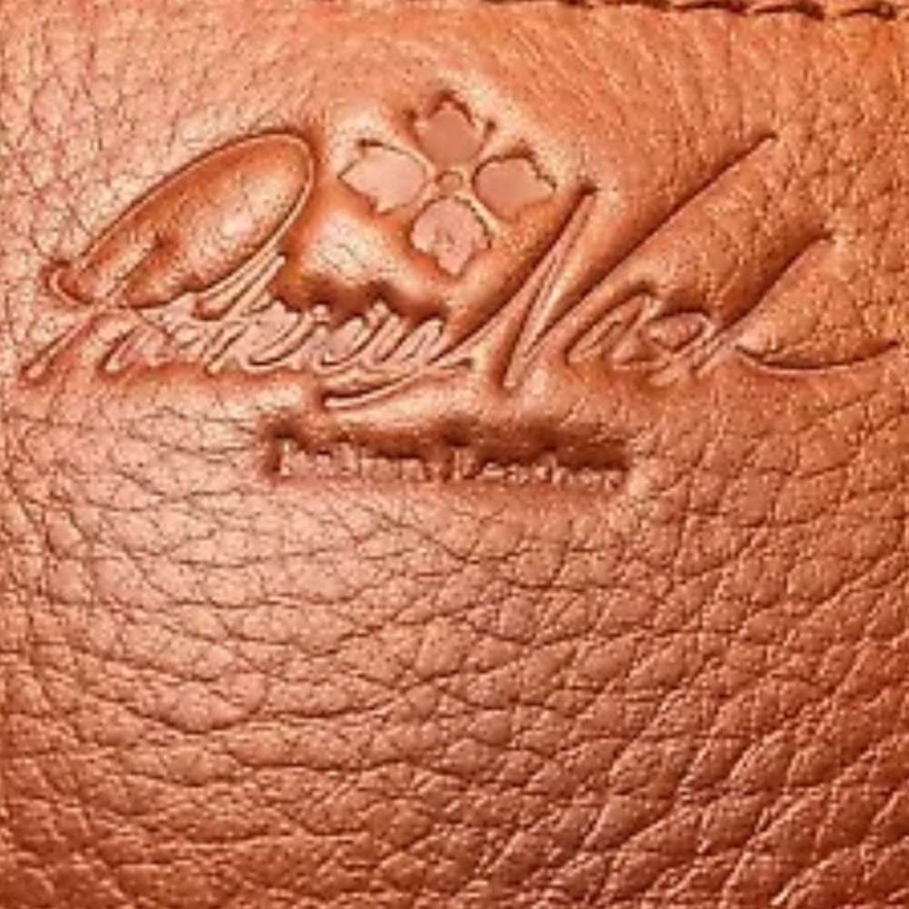 NWOT Patricia Nash Italian Leather & Fur Wristlet